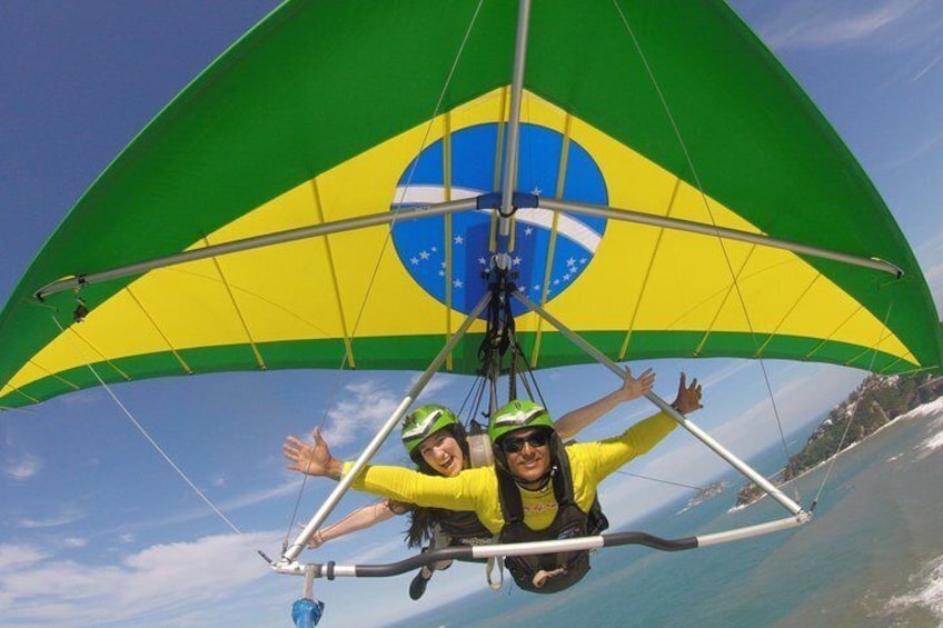 Hang gliding over the sea of Sao Conrado - Rio