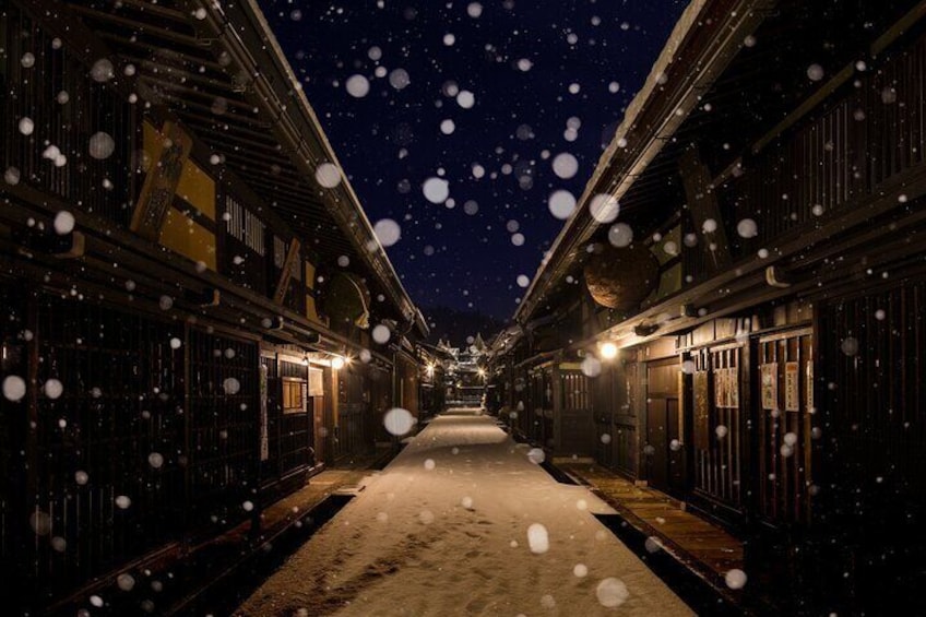 Night cityscape search Night tour of Takayama (About 50 min.)