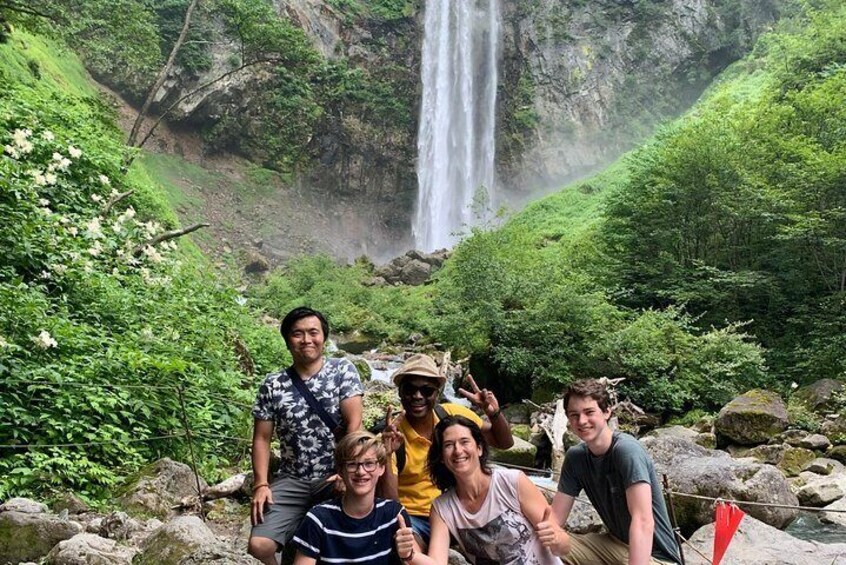 Shirakawago(UNESCO world heritage)/ Onsen / Hiking Waterfall / 1day Private Tour