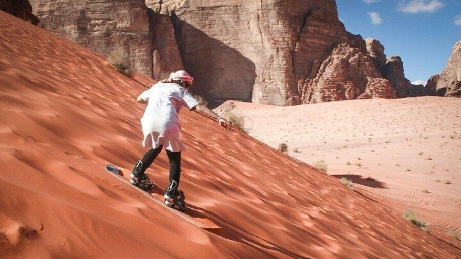 Half day Jeep and camel tour No stay