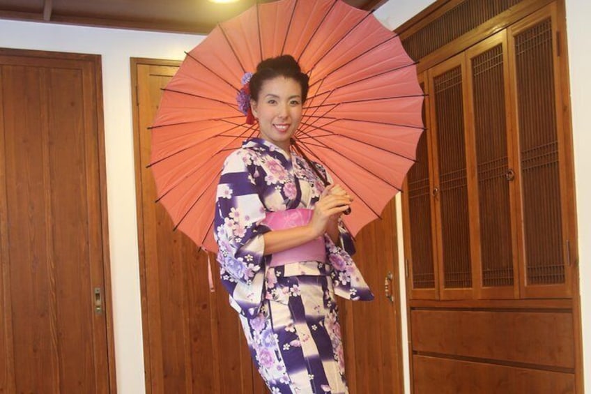 Japanese traditional costume “Yukata” photography course “Hairset & Point Makeup & Dressing & Photography”