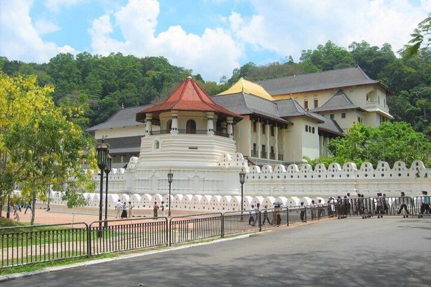 Temple of the Tooth Relic