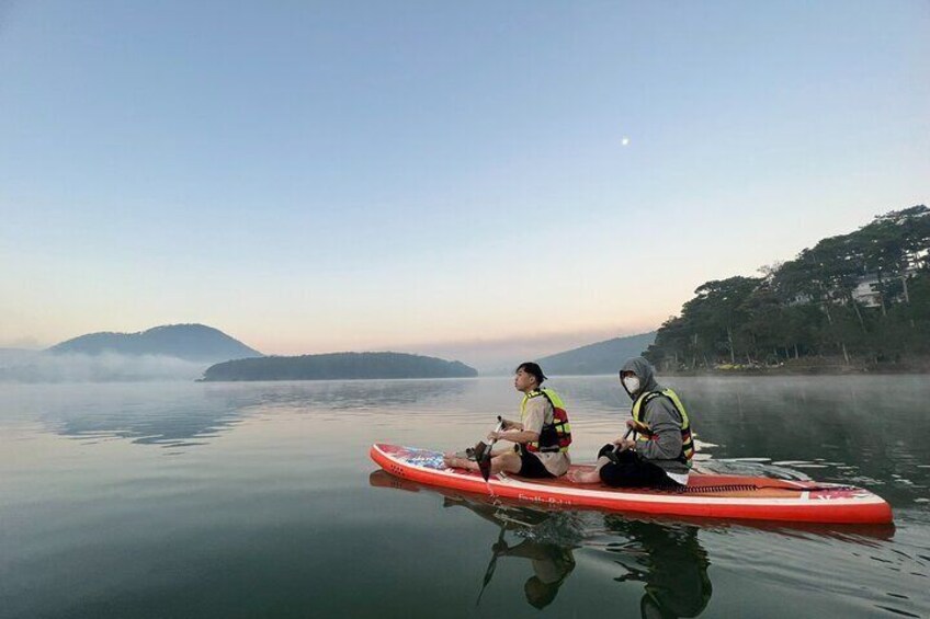 KAYAK/SUP IN DA LAT (1/2 day)