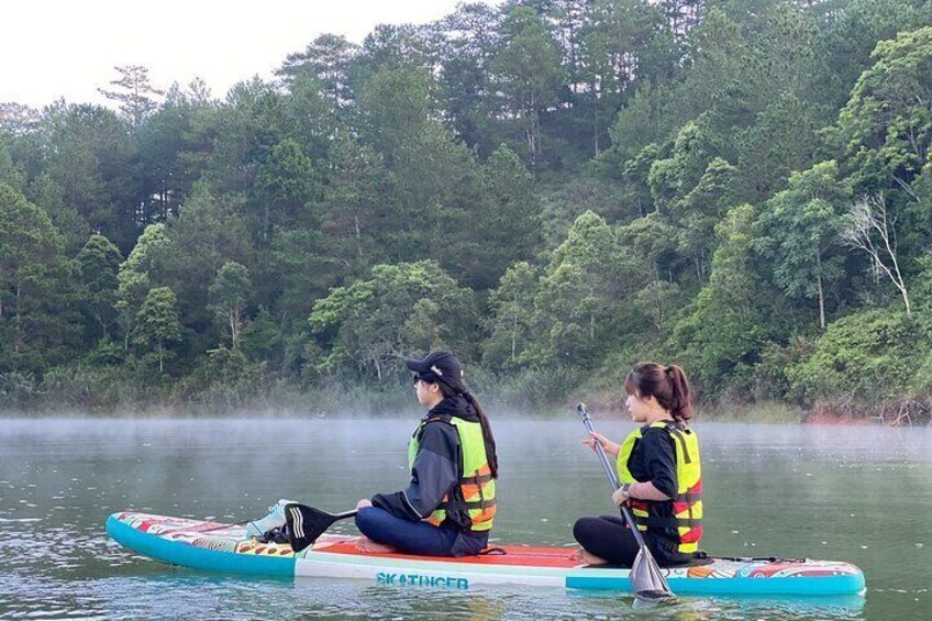 KAYAK/SUP IN DA LAT (1/2 day)