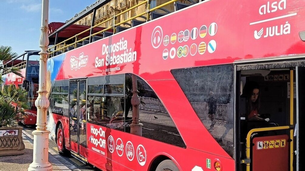 Donostia - San Sebastián City Tour Bus, Hop On - Hop Off