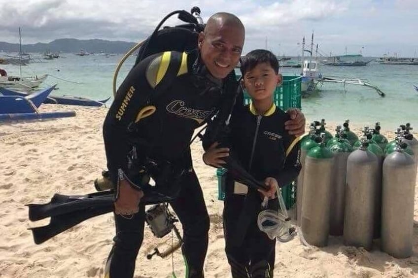 DiveGurus - PADI Bubblemaker (Kid's Discover Scuba Diving for 8-10yrs)