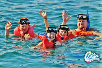 Crucero de diversión con snorkel de Cabo Escape 