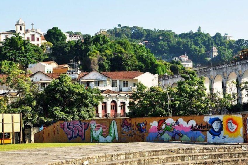 Graffiti mural us Arcos da Lapa.