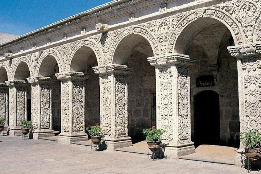 Monastery of Santa Catalina, Historic center and viewpoints of Arequipa.