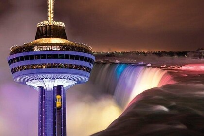 Visite des lumières du soir aux chutes du Niagara avec dîner à la tour Skyl...