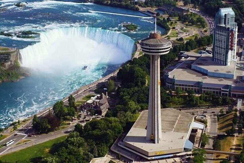 Ultimate Niagara Falls (Canada) Tour + Skylon Tower Lunch