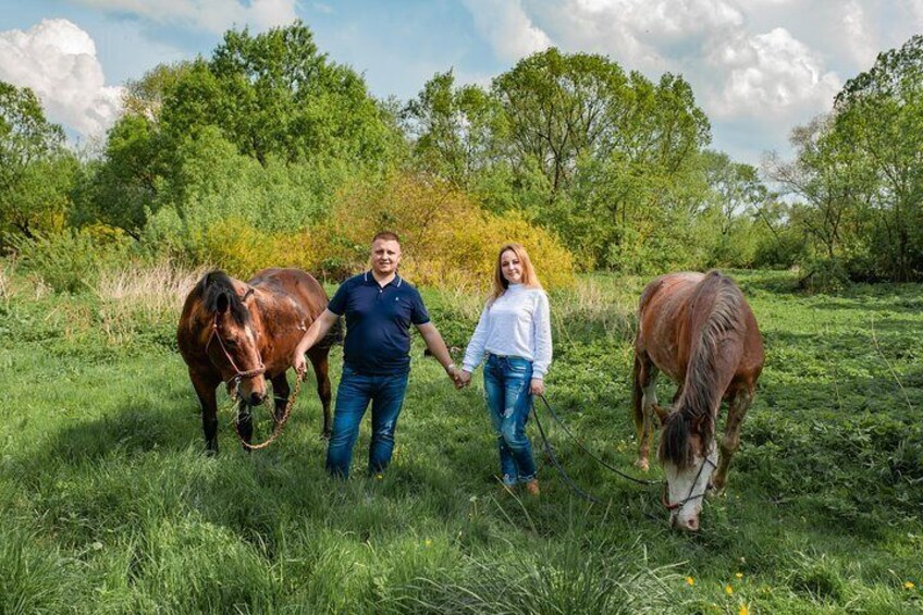 Two hours of horse riding tour from the stable in Zubra to Zhyrivka and back