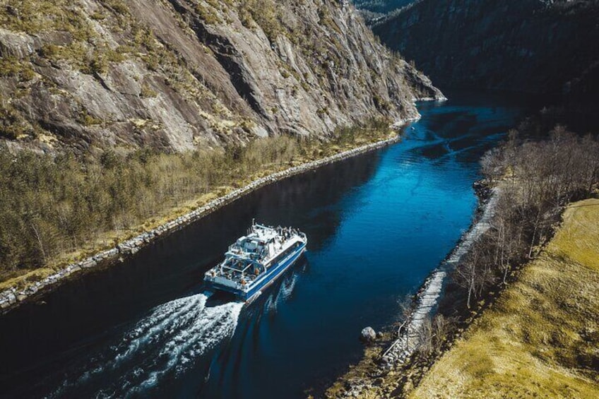 Mostraumen Fjord and Waterfall Cruise