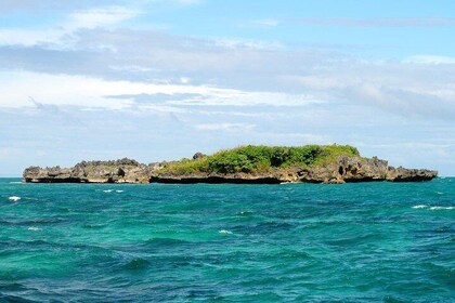 Boracay Island Hopping With Premium Lunch 