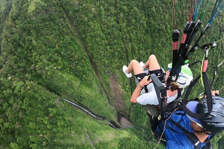 Tour of the island and its peninsula WITH Paragliding and Private Taxi Boat