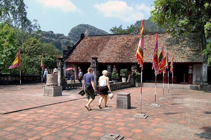 Temple in Hoa Lu - Ninh Binh