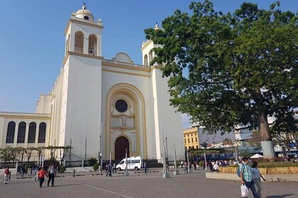 Panoramic tour of San Salvador and Historic Center