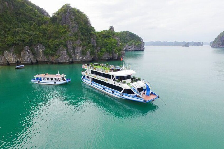 La Casta Cruise - Luxury Day Tour in Halong Bay ( Expressway- Limousine)