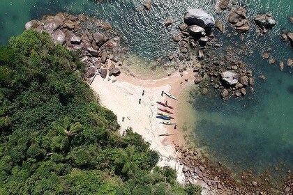 Canoeing Tourism on the Deserted Beaches of the Coast of Zimbros