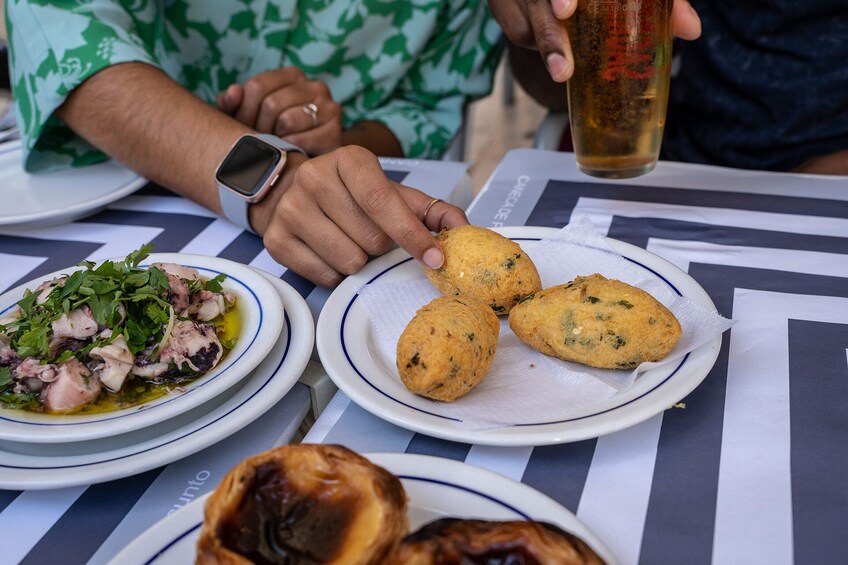 Small-Group Lisbon Bike Tour with Local Food & Drink Tastings