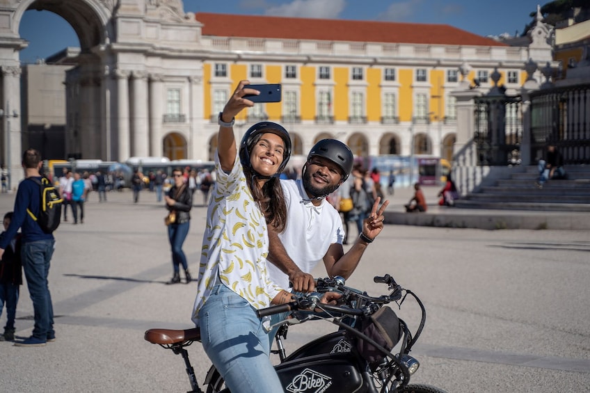Small-Group Lisbon Bike Tour with Local Food & Drink Tastings