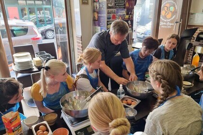 Increíble clase de cocina de crepes dulces en París