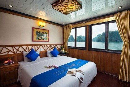 Ha Long bay tour in Middle 3 star cruise