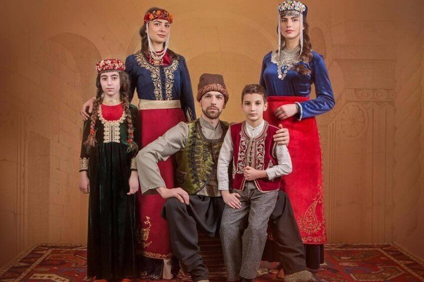 Armenian Traditional Clothes