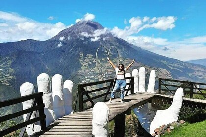 One Day Tours - Pailon del Diablo | Hand of God | Tree house