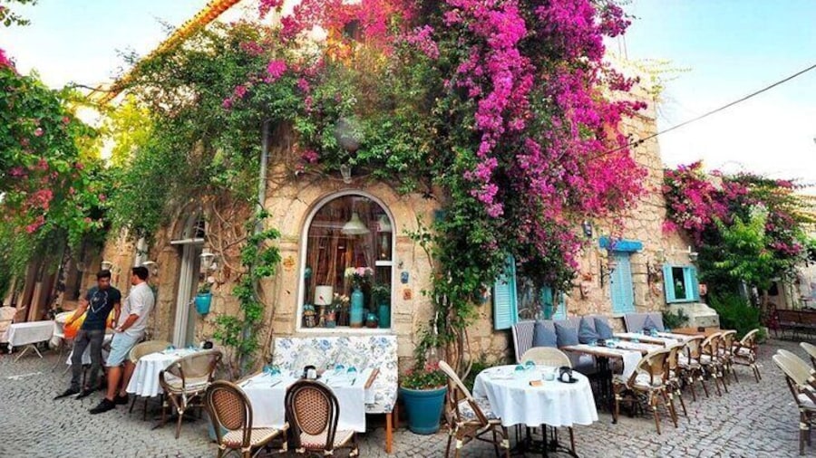 Alaçatı And Çeşme Tour