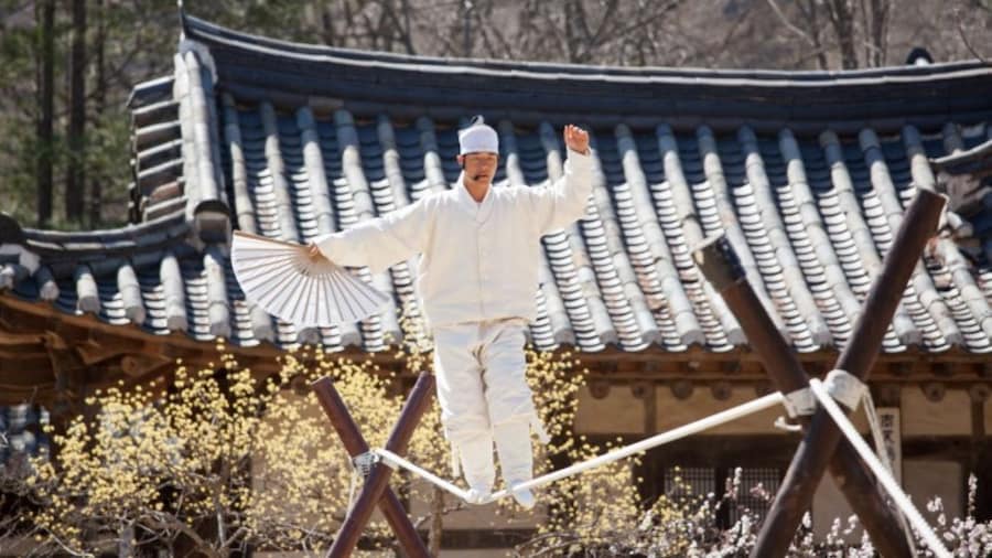 Korean Folk Village & Suwon Hwaseong Palace Tour