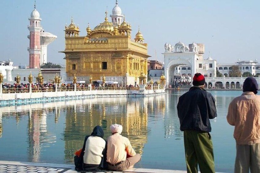 Full Day Golden Temple and Wagah Border Private Tour with Punjabi Lunch