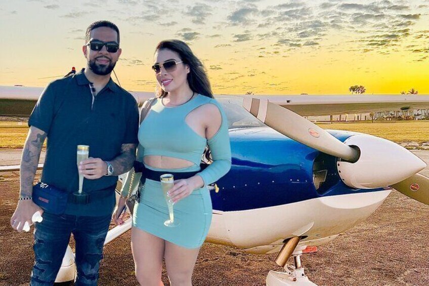 Romantic Miami 50-Min Plane Tour With Champagne