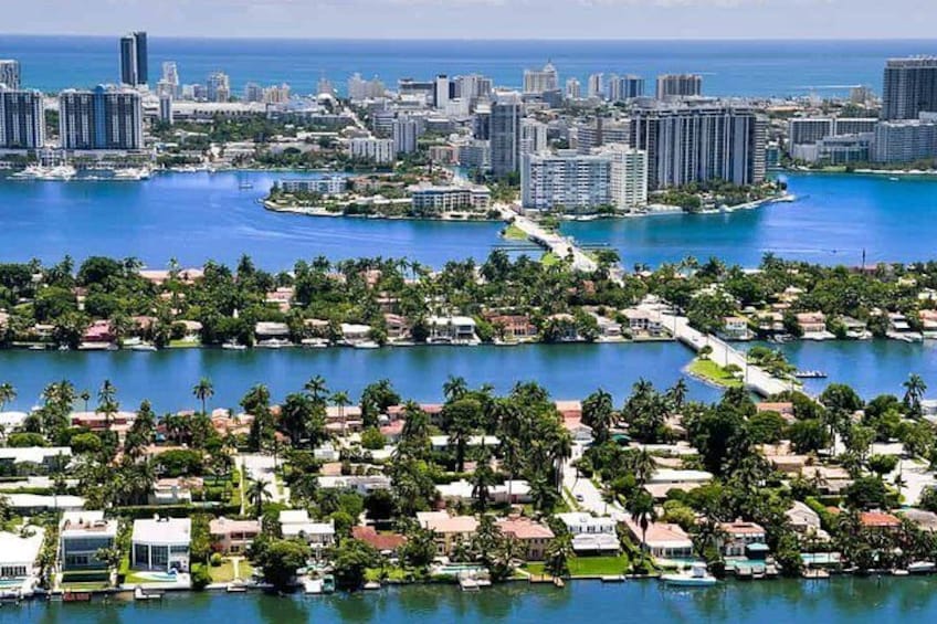 Romantic Miami Air Tour With Champagne - 50 min - PRIVATE