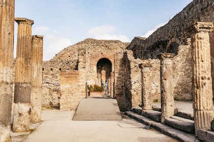 Pompeii & Amalfi Coast Full-Day Tour