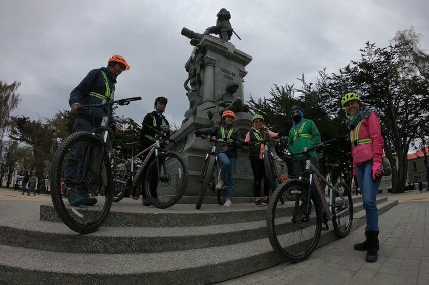 Bike Tour in Punta Arenas, 100% local tour.