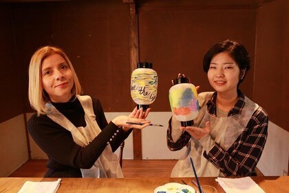 Mini Gifu lantern painting experience