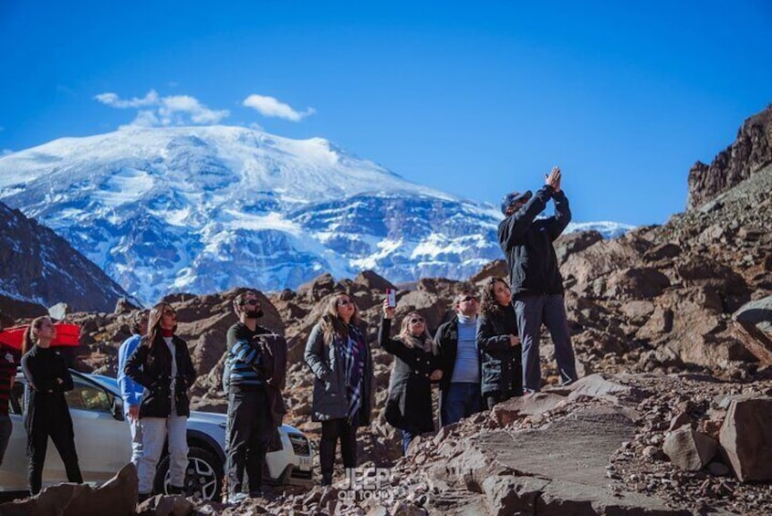 Santiago: Cajón del Maipo, Hot Springs, Waterfall & Chilean BBQ