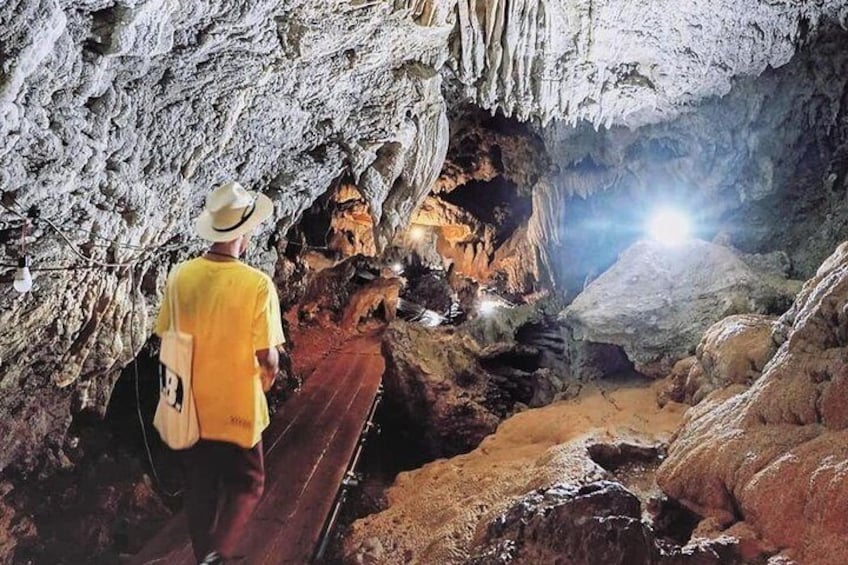 CAVE OKINAWA A mysterious limestone cave that you can easily enjoy!
