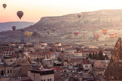 Paquete de oferta: Cappadocia Red Tour + ATV Quad Bike Safari + Tour en glo...