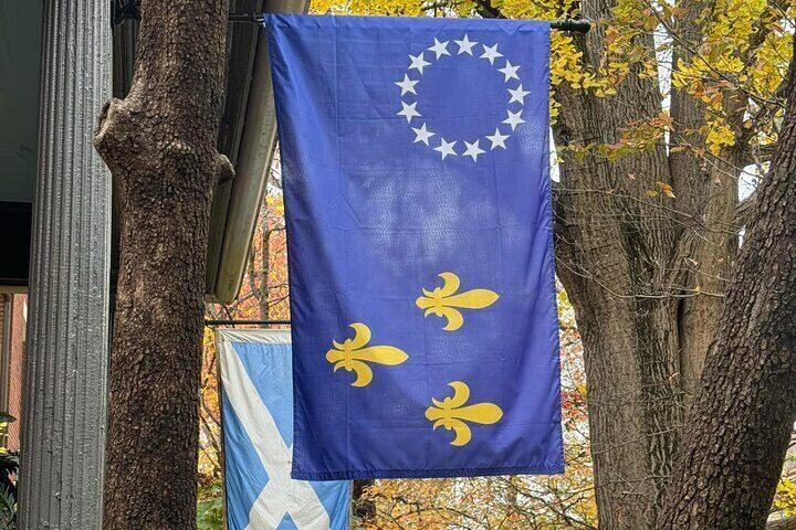 Like other US cities with early French influence, Louisville is a city where the fleur-de-lis lives on! You'll find this symbol in abundance in Old Louisville.