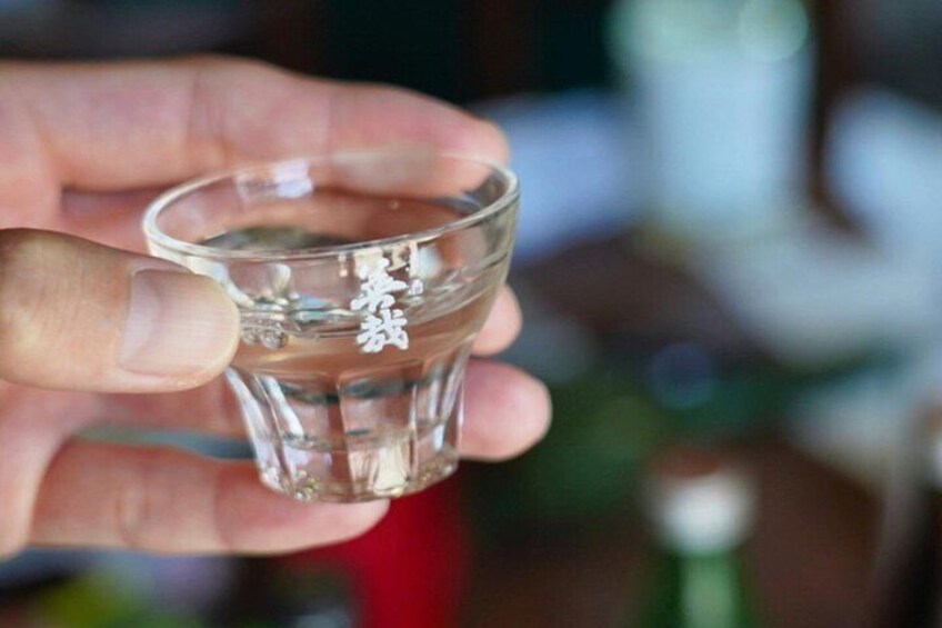 Matsumoto Castle, Sake, Food & Craft Beer Walking Tour