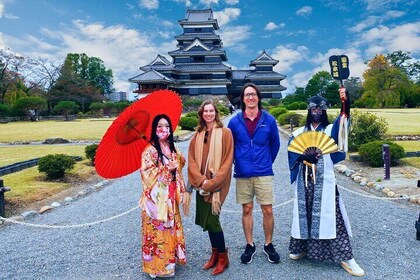 Matsumoto Castle, Sake & Food Walking Tour in Nagano