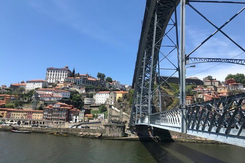 Half day in Porto with Port Wine Cellar Visit and Tasting