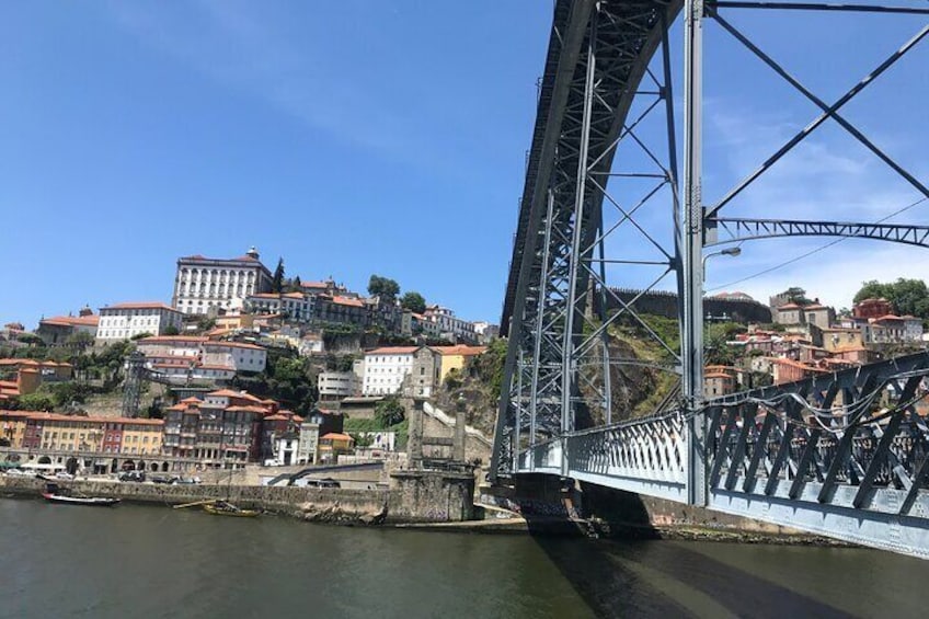 Half day in Porto with Port Wine Cellar Visit and Tasting