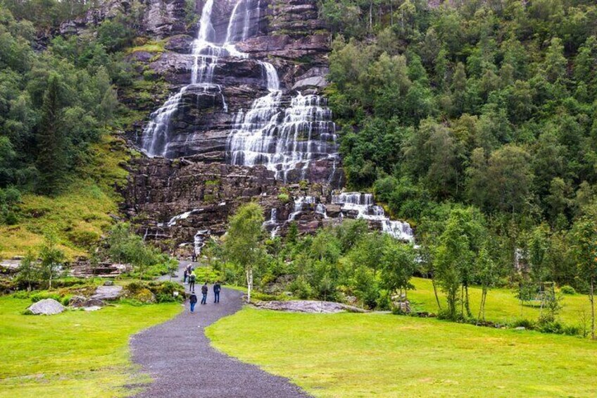 Tvindefossen Waterfall