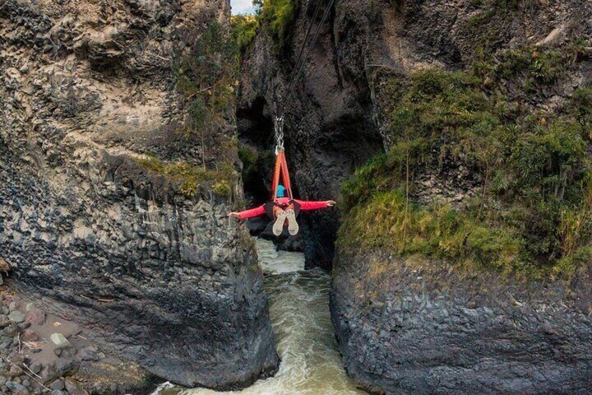 Canopy entering the impressive canyon
