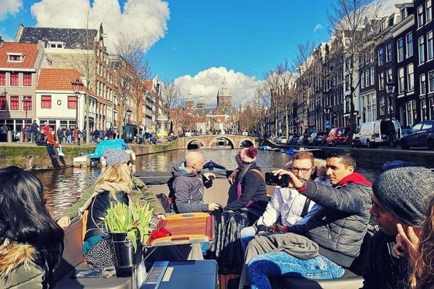 Oudezijds Voorburgwal