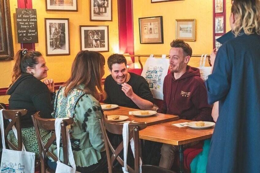 Lunchtime Food Tour of Tours