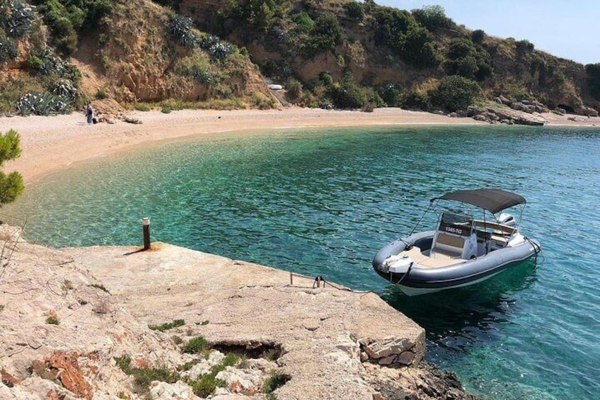 Bol and Milna (Island Brac) private boat tour from Split or Trogir